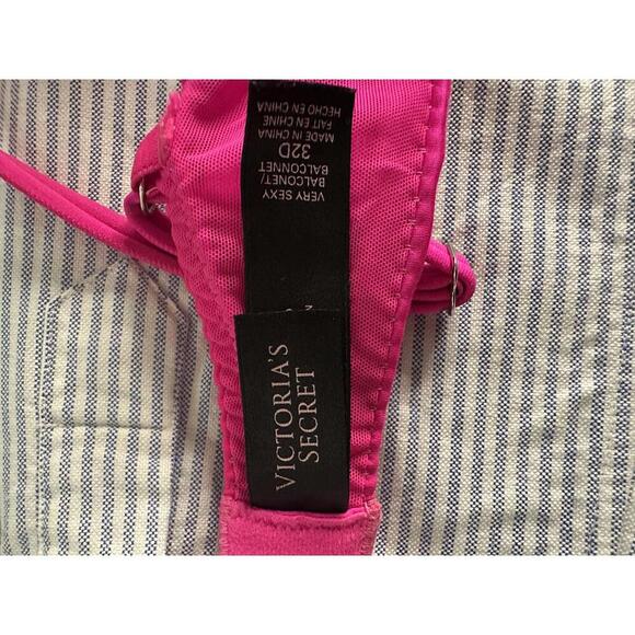 Victoria's Secret Very Sexy bright pink balconet bra Size 32D - Picture 8 of 9